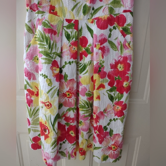 Lovely Vintage Style Summer mod cloth dress. - Picture 3 of 7